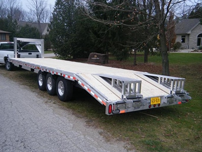 fifth wheel trailer manufacturer