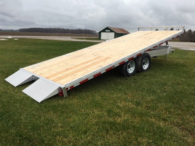 Tilt Deck Trailers | Millroad Manufacturing Inc.