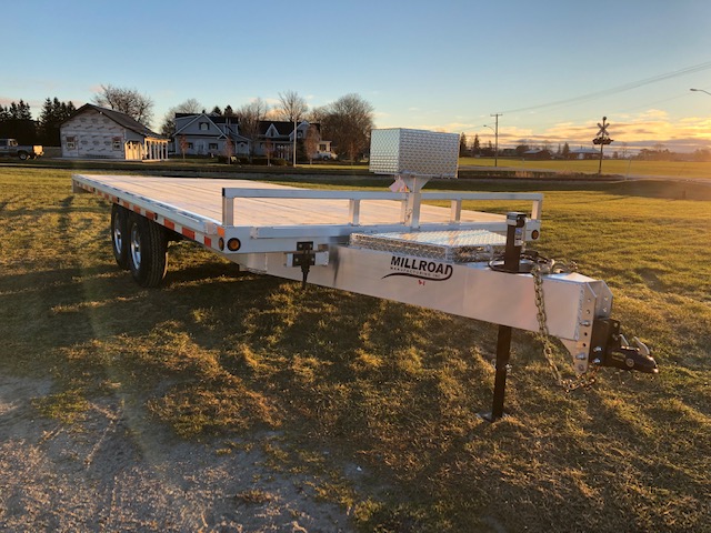 Tilt Deck Trailers | Millroad Manufacturing Inc.